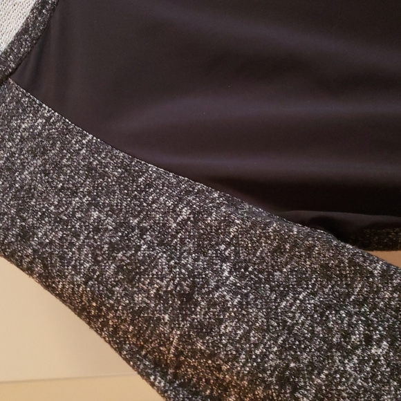 Black top - Picture 2 of 3